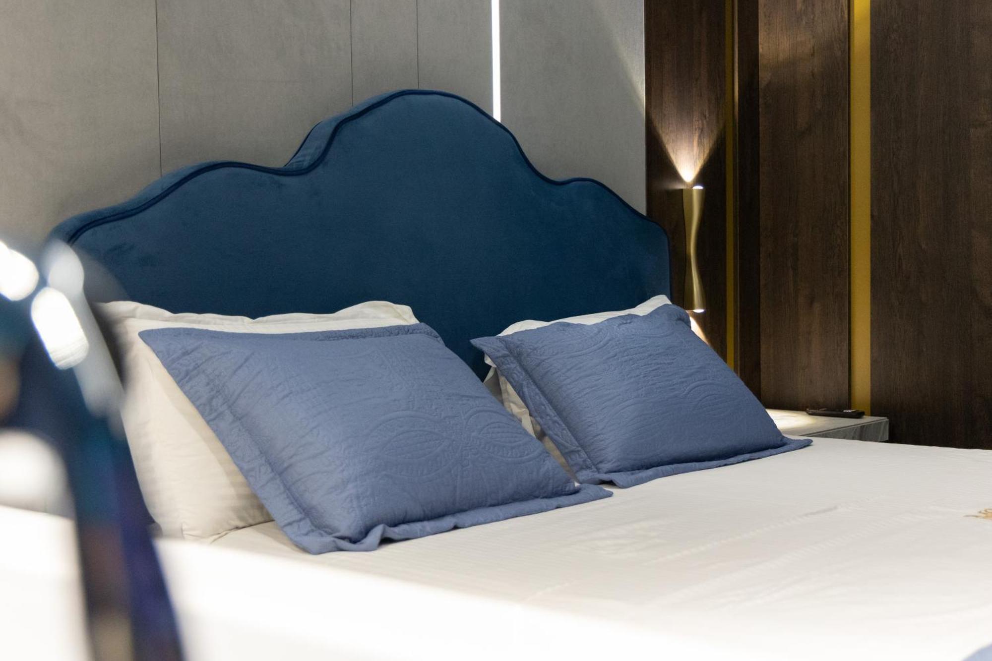 Mustafa Suites Вльора Екстер'єр фото