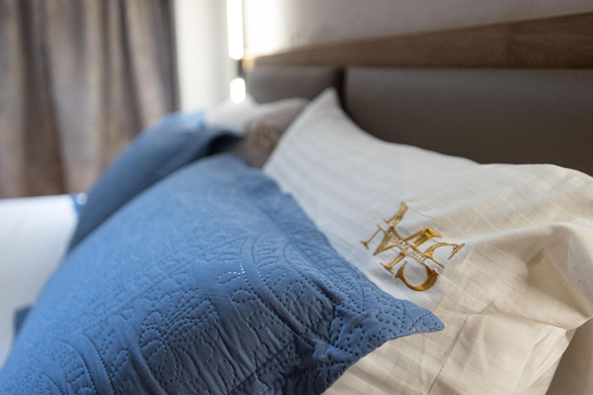 Mustafa Suites Вльора Екстер'єр фото